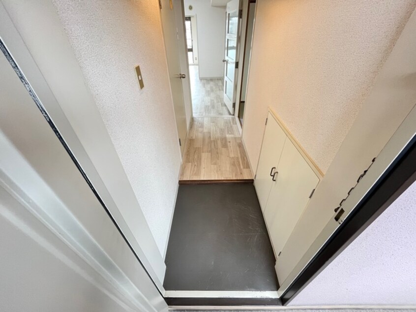 玄関 ﾛｲﾔﾙﾊｲﾂ神田