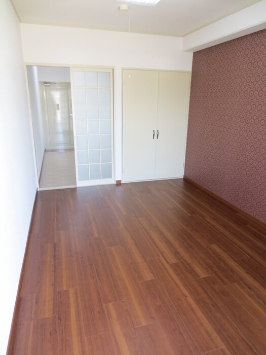 居室 ラ・ファルド嵯峨