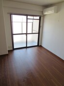 居室 ラ・ファルド嵯峨