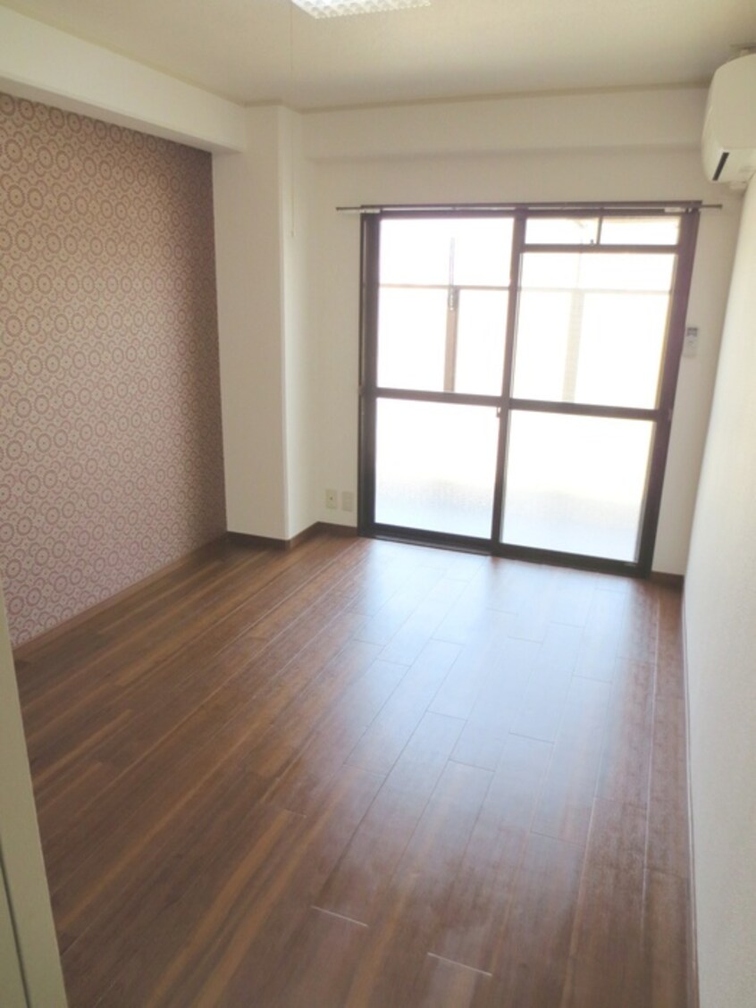 居室 ラ・ファルド嵯峨