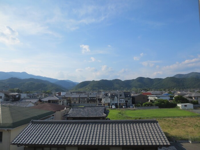 室内からの展望 ラ・ファルド嵯峨