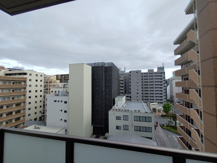 室内からの展望 セイル江坂公園