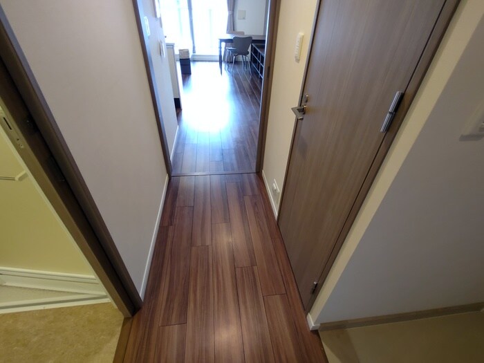 廊下 セイル江坂公園