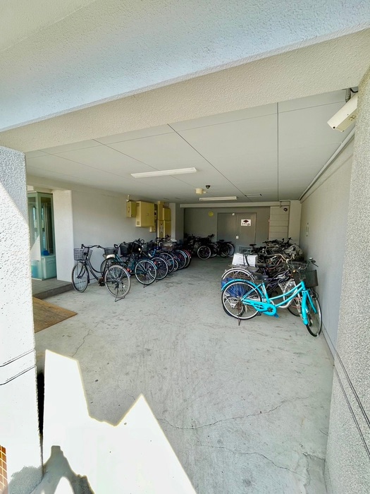 駐輪場 ユニスペースコープイサム