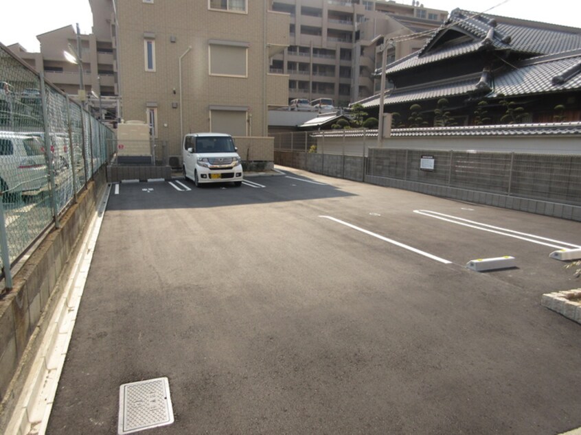 駐車場 ウエストヒルズ