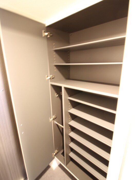 靴箱 レオンコンフォート京橋（801）