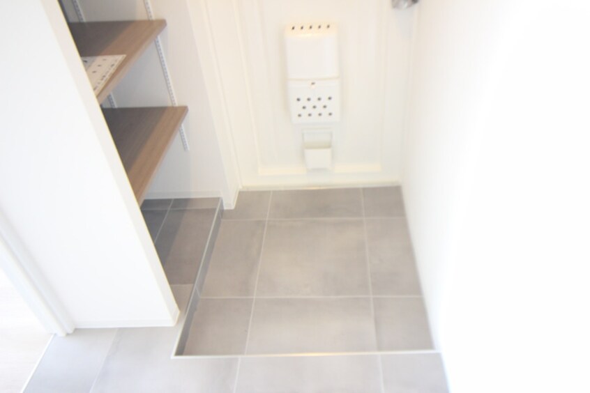 玄関 ハイツ７７