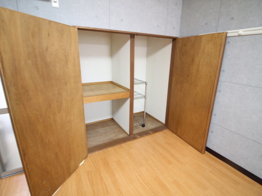 収納 ハイツ青山