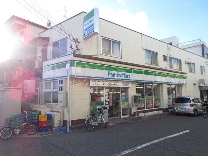 ファミリーマート(コンビニ)まで50m プライムコート出来島