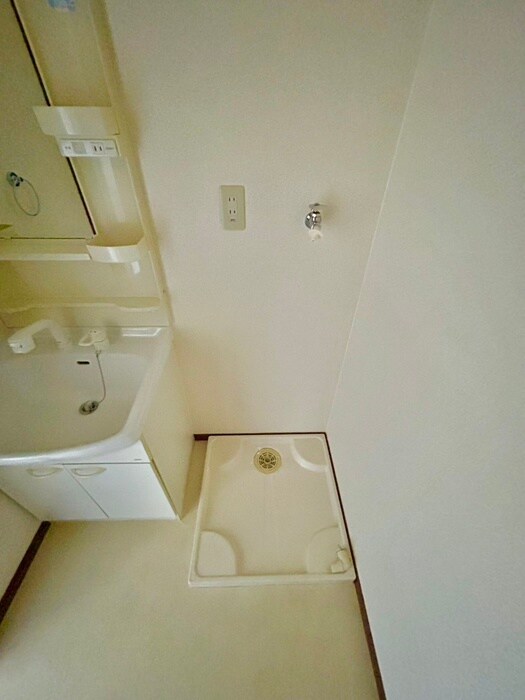 洗濯機置場 アンプル－ルフェ－ルフォルス
