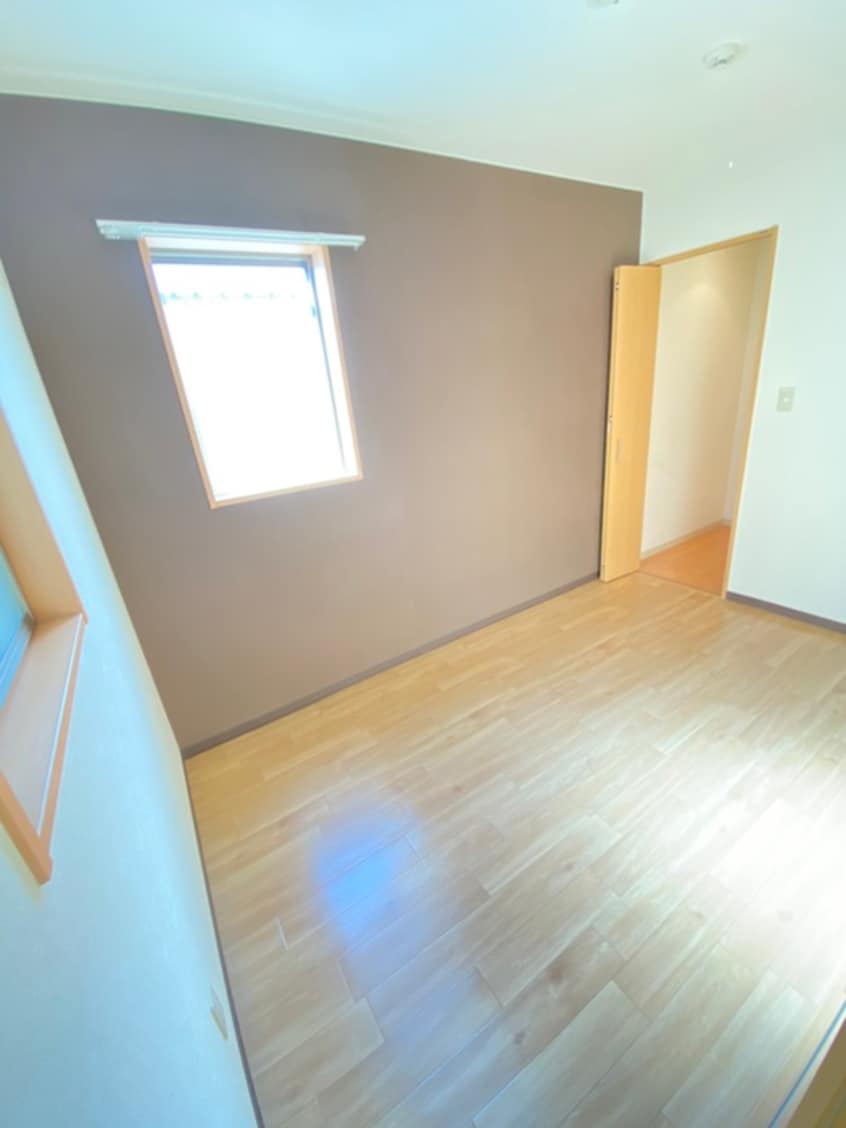 居室 ソレイユ香里