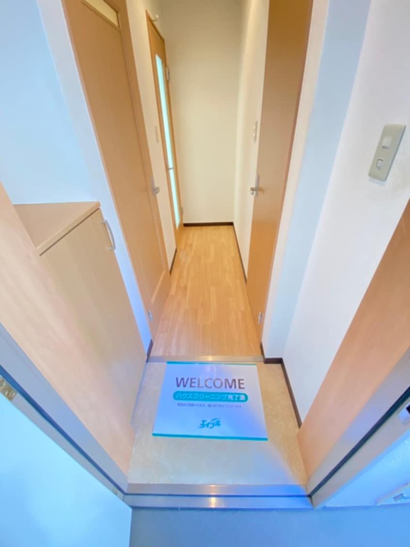 玄関 ソレイユ香里