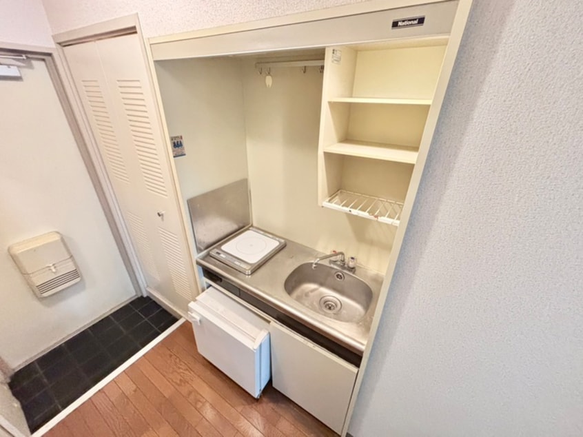 キッチン ﾄ-ｶﾝ五条烏丸ｷｬｽﾃ-ﾙ(203)