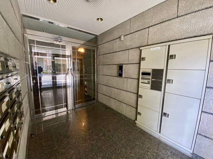 エントランス部分 ギャラクシー三国ヶ丘