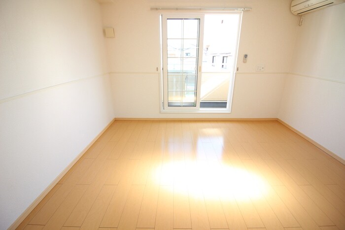 居室 ＦＯＲＥＳＴ出島