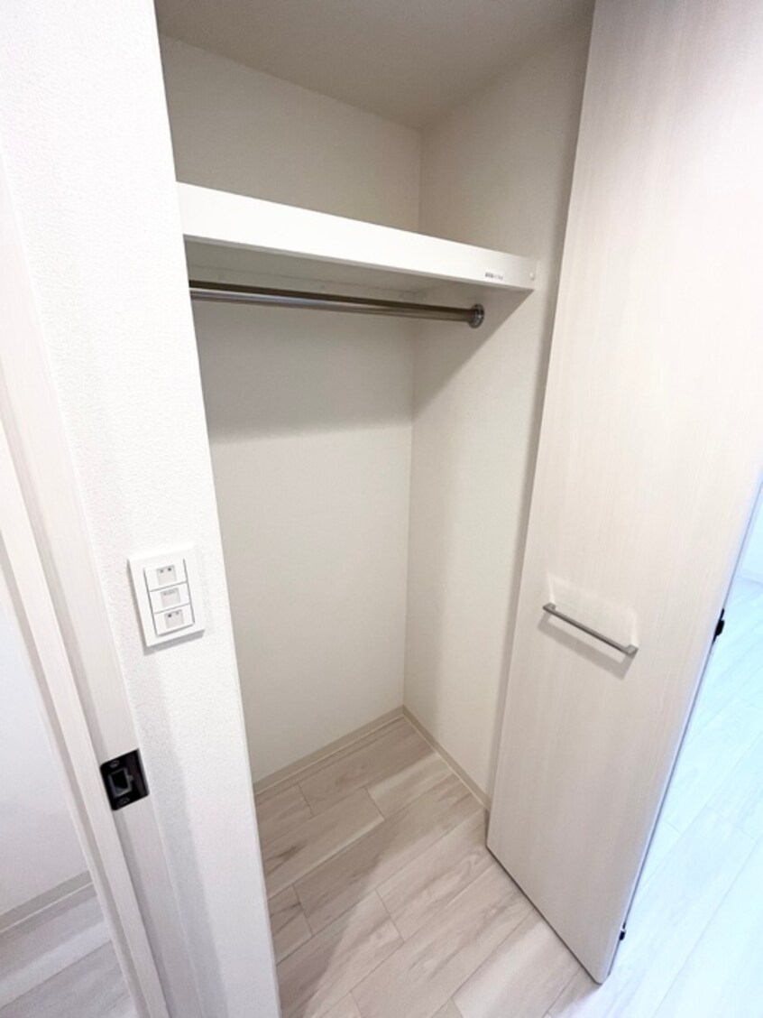 収納 ﾌﾟﾚｻﾝｽ南堀江ｻﾞ･ｾﾝｽ(1002)