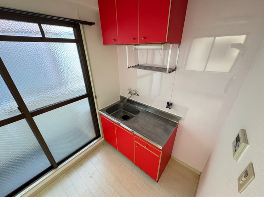 キッチン 明賢三宮東ビル