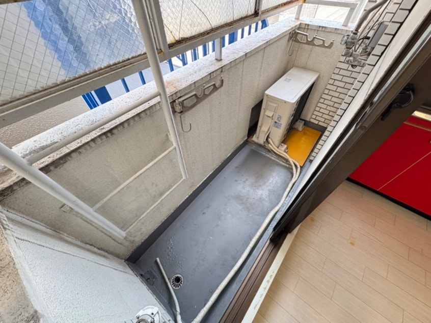 ベランダ・バルコニー 明賢三宮東ビル