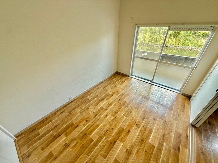 居室 ﾘﾊﾞｰｻｲﾄﾞﾋﾞｭｰﾌﾗｯﾄ