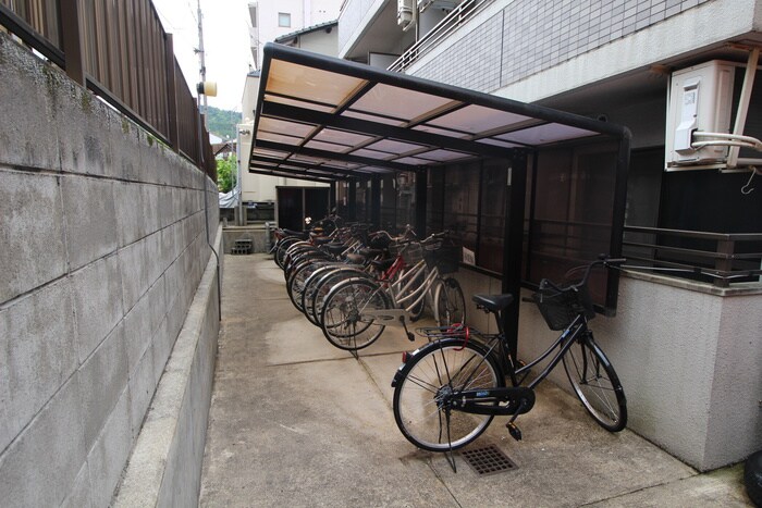 駐輪場 ラピス京都神宮道