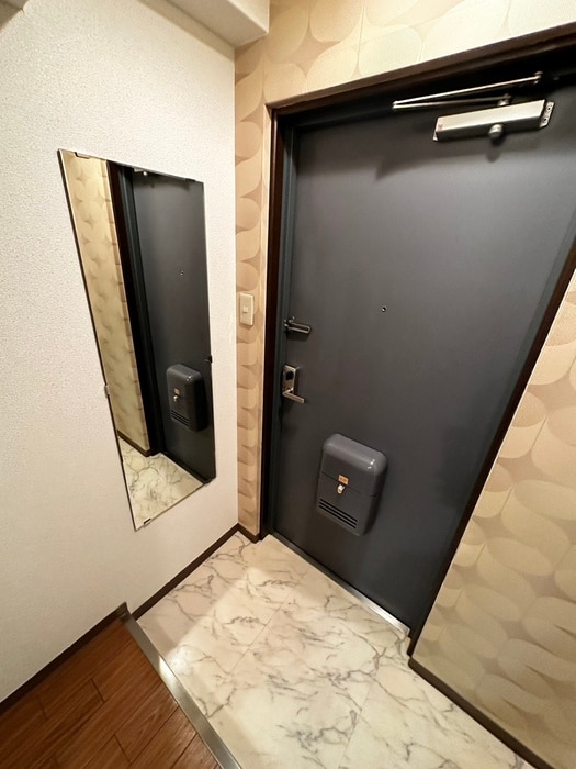 玄関 エリーフラッツ西洞院