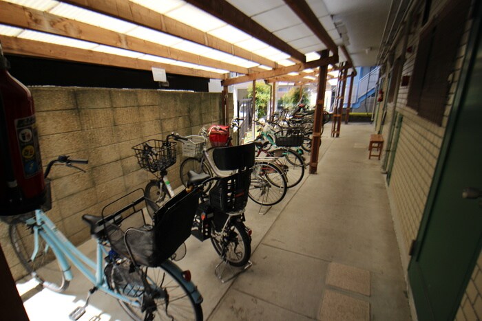 駐輪場 石井マンション