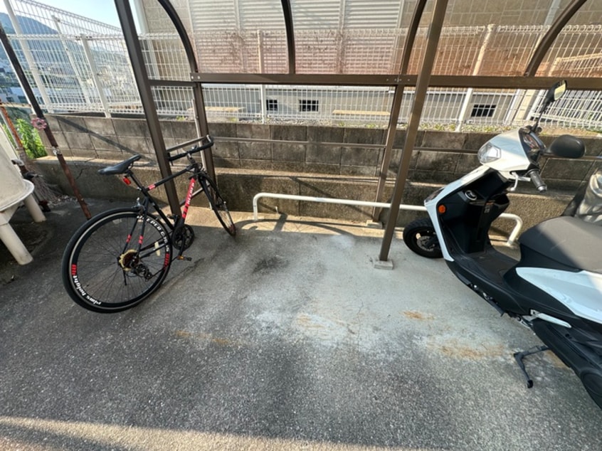 駐輪場 ハイツタナカ