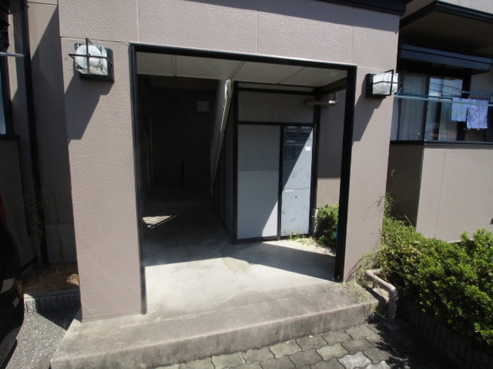 エントランス部分 ガ－デンハイツエコ－
