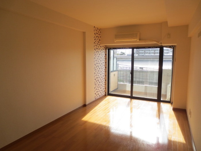 居室 山仁ｻﾂｷﾊｲﾂ２