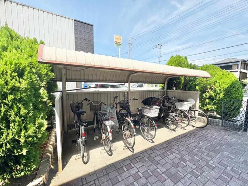 駐輪場 クレスト・想