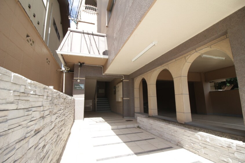 エントランス部分 城が山ハイツ