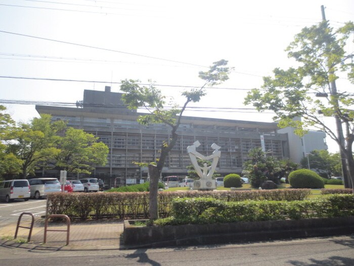 貝塚市役所(役所)まで1100m サウスベイヴィラ