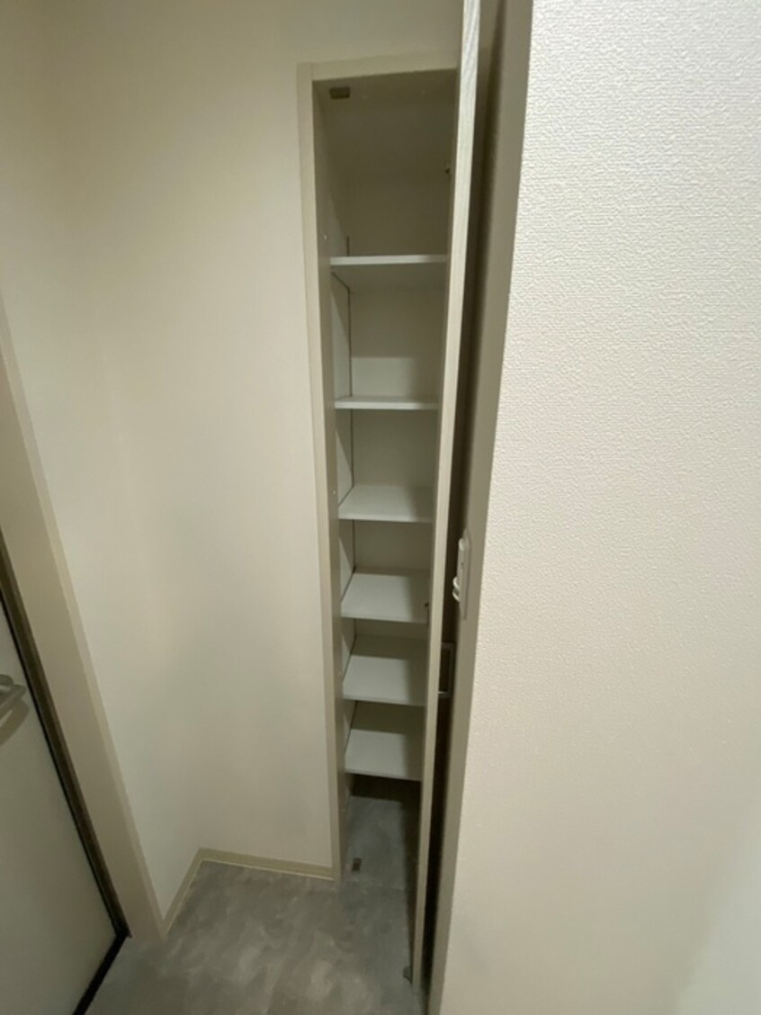 靴箱 クリエオーレ藤阪中町Ⅱ