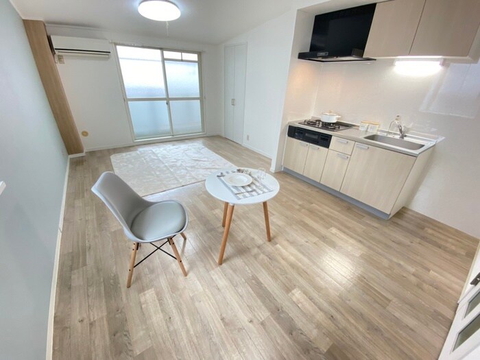 居室 グリシーヌ京町