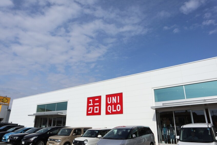 ユニクロ明石店(ショッピングセンター/アウトレットモール)まで1100m シエーナ明石