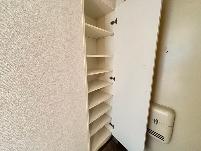 靴箱 明石ヤングパレス