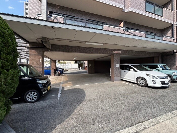 駐車場 サンライズ三国ヶ丘