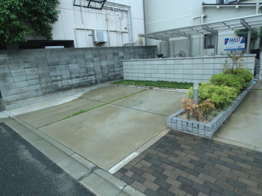 駐車場 シャーメゾン彩Ⅲ