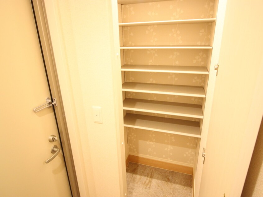 靴箱 カーサ高善B棟