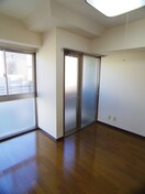 居室 マ－スリヴィエ－ル