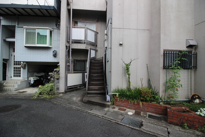エントランス部分 ハイツ桂南