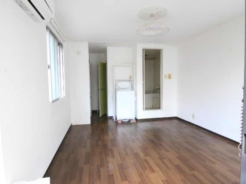 居室 グリムハウス