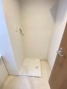 洗濯機置場 千葉・岸辺