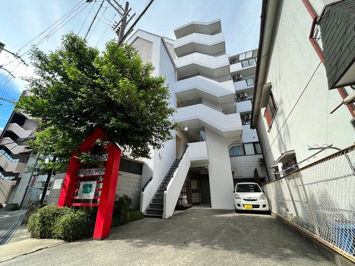 エントランス部分 キャピタルハウス栄町