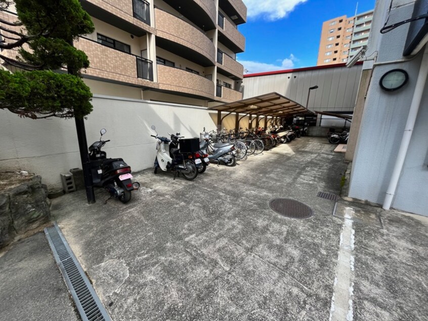 駐輪場 キャピタルハウス栄町