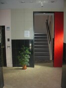 エントランス部分 メッセ－ジ大工大前