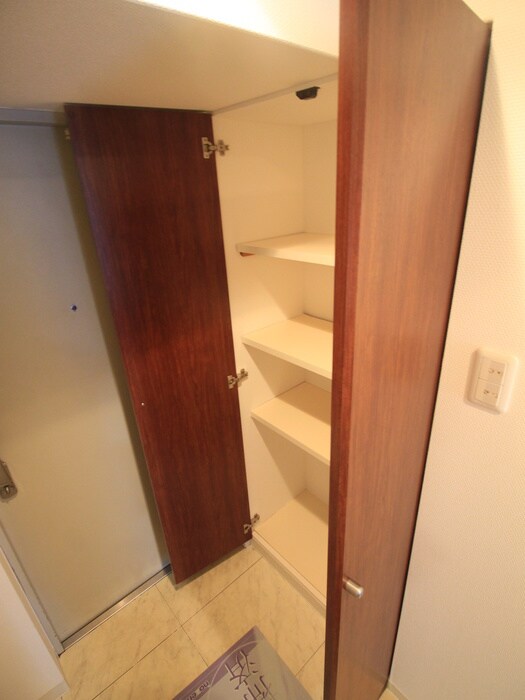 収納 グランカーサ梅田北