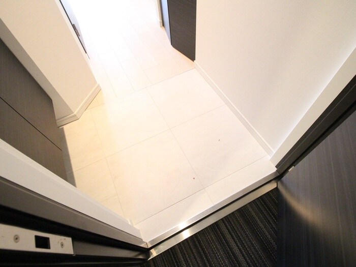 玄関 S-RESIDENCE神戸磯上通