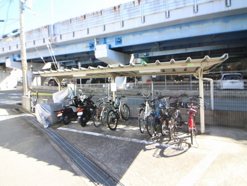駐輪場 コートビレッジ