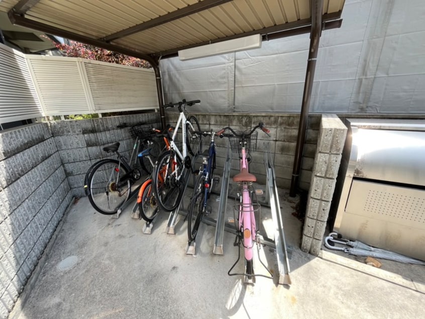 駐輪場 スターダスト堺